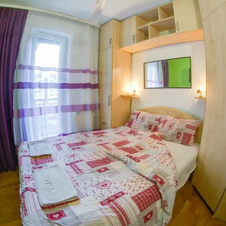 No9 Hostal *