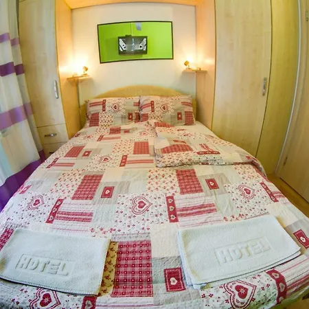 No9 * Belgrade