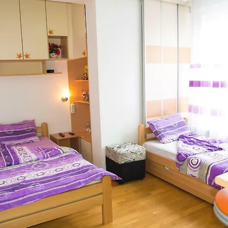 No9 * Belgrade