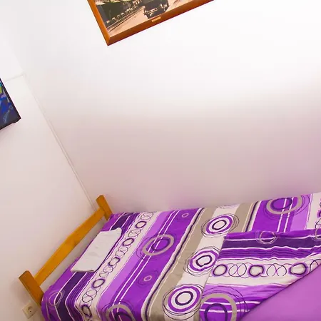 No9 * Belgrade